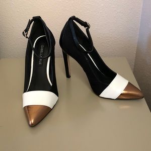 Izabella Rue Pointed Heel
